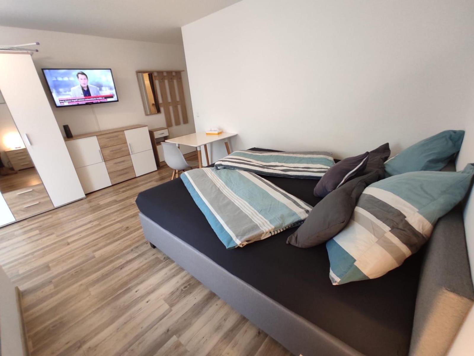 Business Apartments ไฮล์บรอนน์ ภายนอก รูปภาพ